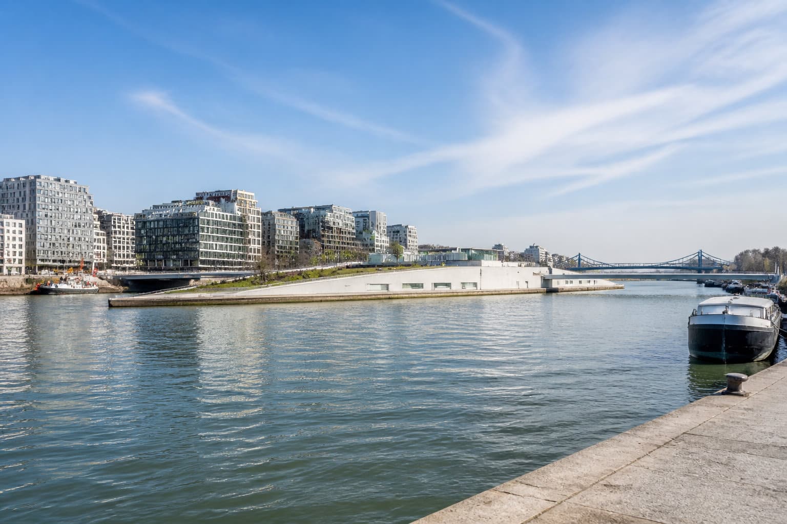 Le Seguin : savourer l'ambiance décontractée des Rives de Seine